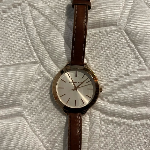 Michael Kors watch - Picture 1 of 4